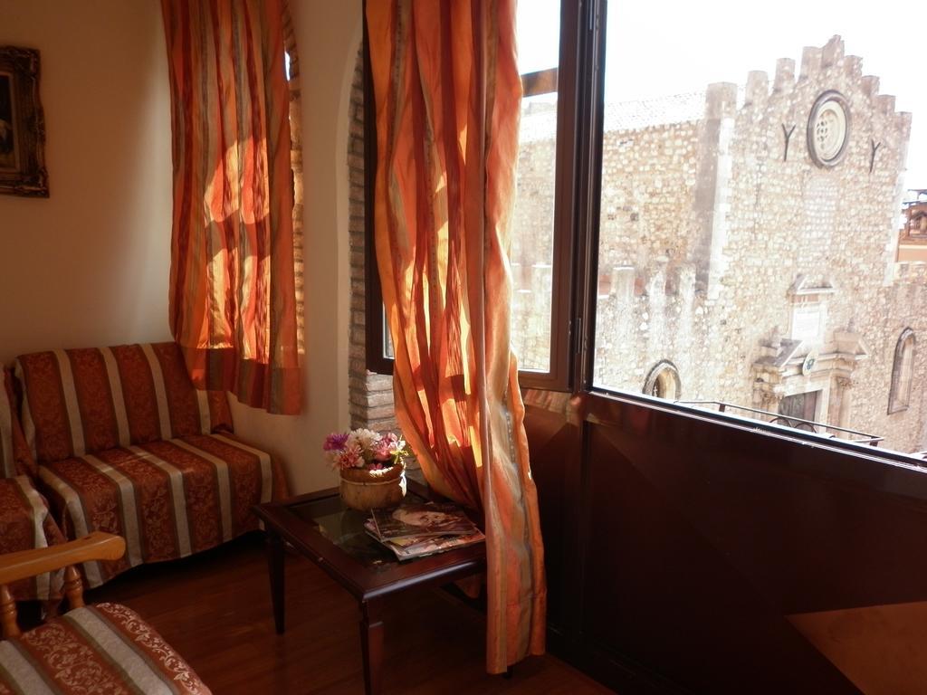 Suite City Center Taormina Quarto foto